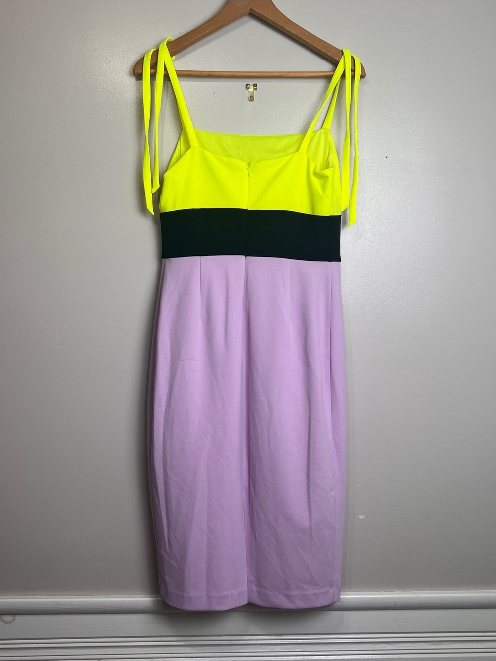 Christian Soriano Colorblock Tie-Detail Sheath Dress Neon Yellow Black, Lilac M - Picture 5 of 11